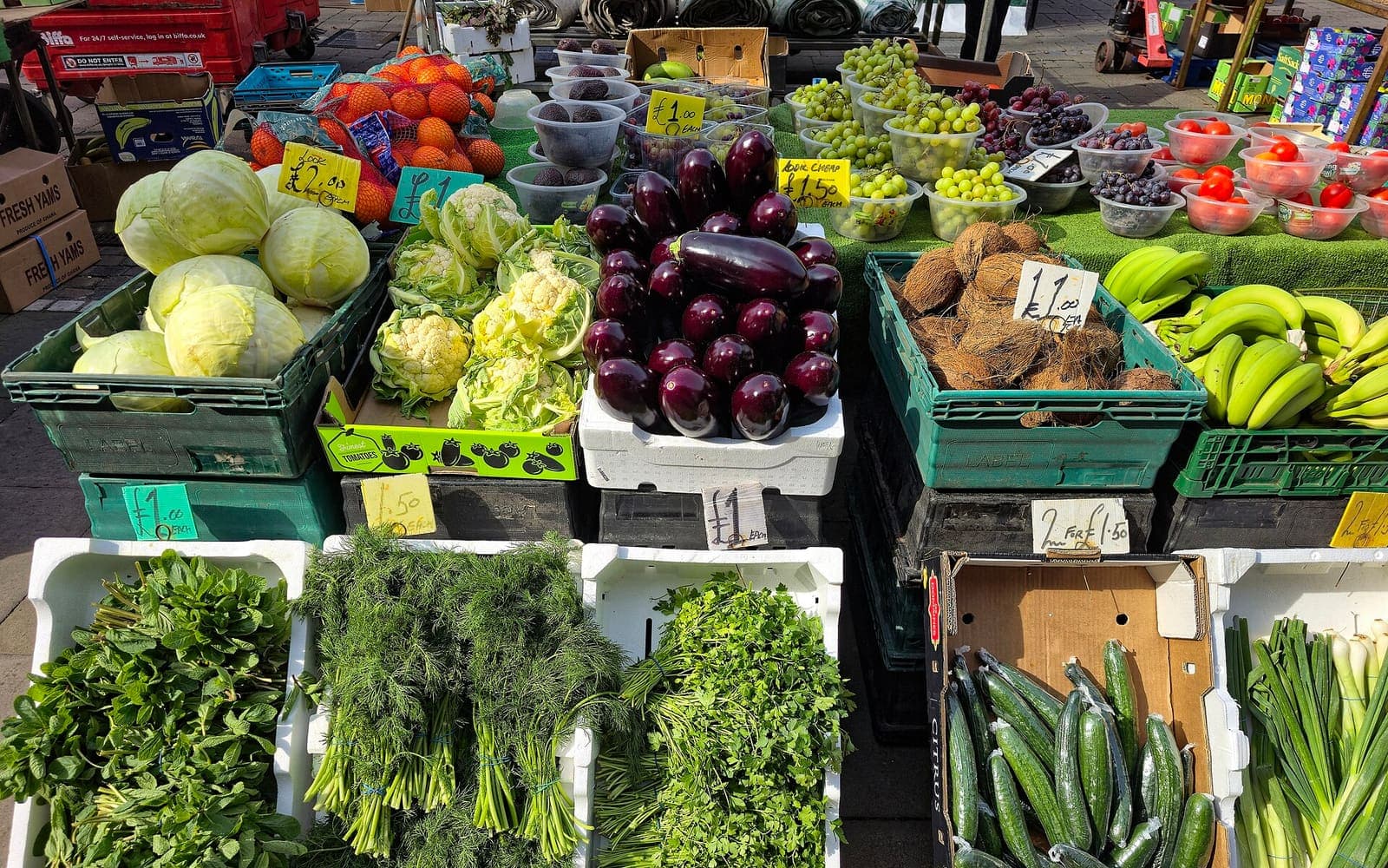 Fruit and vegetable market stall